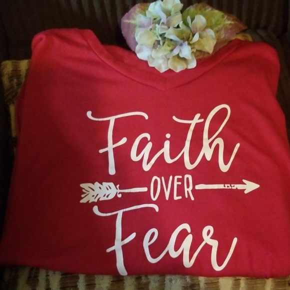 Tops - FINAL SALE!🎄Faith over Fear t shirt burgundy 3xl
